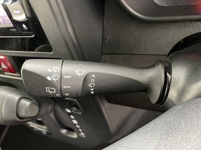 トヨタ ルーミー X S 道央・札幌 2020(令2)年 6.9万km パールホワイトⅢ ・寒冷地仕様/・社外ナビ&DVD&CD&BT/・片側パワースライドドア/・スマートアシストIII/・衝突警報機能/・衝突回避支援ブレーキ機能/・誤発進抑制機能/・車線逸脱警報機能/・先行車発進お知らせ機能/・横滑り防止装置/・アイドリングストップ/・社外前後ドライブレコーダー/・ETC/・フロントワイパーデアイサー/・ドアミラーヒーター/・ドアバイザー/・社外フロアマット/・電動格納ミラー/・プッシュスタート/・LEDヘッドライト/・オートライト/・オートマチックハイビーム/・ヘッドライトレベライザー/・スマートキー/・保証書/・取扱説明書/・社外AWスタッドレスタイヤ積み込み