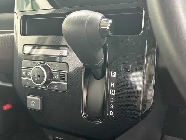 トヨタ ルーミー G 山口県 2022(令4)年 5.9万km パールホワイトⅢ 純正メモリナビ【NSLN-W68】/Bluetooth/両側パワースライドドア/バックカメラ/スマートアシスト/・衝突回避支援ブレーキ機能/・衝突警報機能/・車線逸脱警報/・路側逸脱警報/・ふらつき警報/・ブレーキ抑制付誤発進お知らせ機能/・コーナーセンサー/ETC/LEDヘッドライト/USB充電端子/スマートキー/プッシュスタート