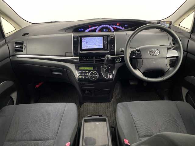 トヨタ エスティマ アエラス 埼玉県 2012(平24)年 6.9万km ホワイトパールクリスタルシャイン 純正フリップダウンモニター/純正ナビ/　(Bluetooth/CD/DVD/DS/FM/AM)/フルセグテレビ/バックカメラ/ビルトインETC/前方ドライブレコーダー/両側パワースライドドア/クルーズコントロール/プッシュスタート/オートキセノンライト/純正フロアマット/純正18インチアルミホイール