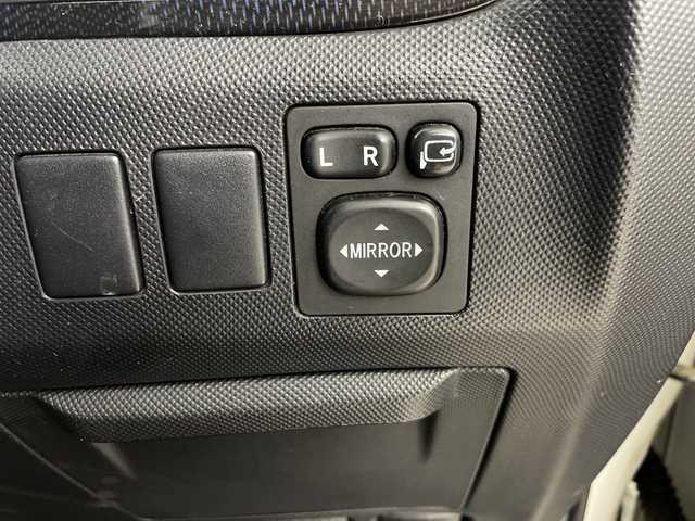 トヨタ エスティマ アエラス 埼玉県 2012(平24)年 6.9万km ホワイトパールクリスタルシャイン 純正フリップダウンモニター/純正ナビ/　(Bluetooth/CD/DVD/DS/FM/AM)/フルセグテレビ/バックカメラ/ビルトインETC/前方ドライブレコーダー/両側パワースライドドア/クルーズコントロール/プッシュスタート/オートキセノンライト/純正フロアマット/純正18インチアルミホイール