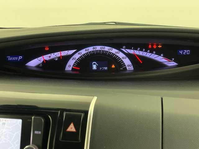 トヨタ エスティマ アエラス 埼玉県 2012(平24)年 6.9万km ホワイトパールクリスタルシャイン 純正フリップダウンモニター/純正ナビ/　(Bluetooth/CD/DVD/DS/FM/AM)/フルセグテレビ/バックカメラ/ビルトインETC/前方ドライブレコーダー/両側パワースライドドア/クルーズコントロール/プッシュスタート/オートキセノンライト/純正フロアマット/純正18インチアルミホイール