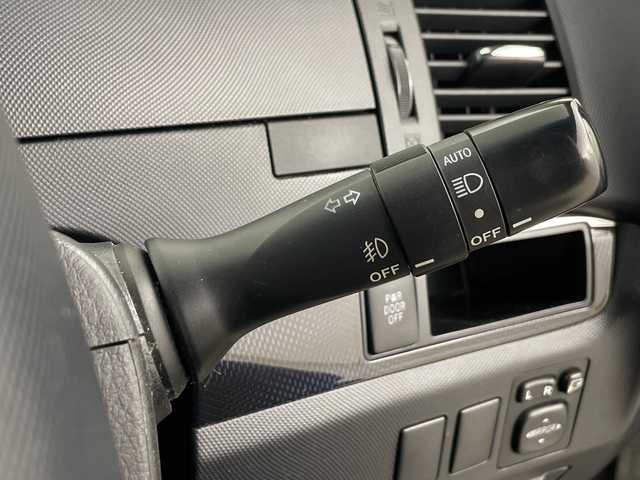 トヨタ エスティマ アエラス 埼玉県 2012(平24)年 6.9万km ホワイトパールクリスタルシャイン 純正フリップダウンモニター/純正ナビ/　(Bluetooth/CD/DVD/DS/FM/AM)/フルセグテレビ/バックカメラ/ビルトインETC/前方ドライブレコーダー/両側パワースライドドア/クルーズコントロール/プッシュスタート/オートキセノンライト/純正フロアマット/純正18インチアルミホイール