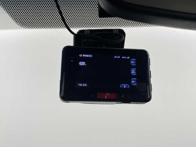 トヨタ エスティマ アエラス 埼玉県 2012(平24)年 6.9万km ホワイトパールクリスタルシャイン 純正フリップダウンモニター/純正ナビ/　(Bluetooth/CD/DVD/DS/FM/AM)/フルセグテレビ/バックカメラ/ビルトインETC/前方ドライブレコーダー/両側パワースライドドア/クルーズコントロール/プッシュスタート/オートキセノンライト/純正フロアマット/純正18インチアルミホイール