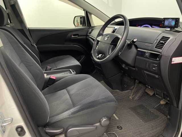 トヨタ エスティマ アエラス 埼玉県 2012(平24)年 6.9万km ホワイトパールクリスタルシャイン 純正フリップダウンモニター/純正ナビ/　(Bluetooth/CD/DVD/DS/FM/AM)/フルセグテレビ/バックカメラ/ビルトインETC/前方ドライブレコーダー/両側パワースライドドア/クルーズコントロール/プッシュスタート/オートキセノンライト/純正フロアマット/純正18インチアルミホイール