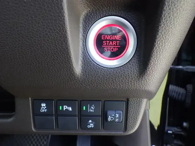 ホンダ Ｎ ＷＧＮ L ホンダセンシング 千葉県 2020(令2)年 5.2万km クリスタルブラックパール ホンダセンシング/・衝突軽減ブレーキ（CMBS）/・車線維持支援システム（LKAS）/・アダプティブクルーズコントロール（ACC）/・後方誤発進抑制機能/・誤発進抑制機能/ETC/リアコーナーセンサー/サイド/カーテンエアバッグ/スマートキー