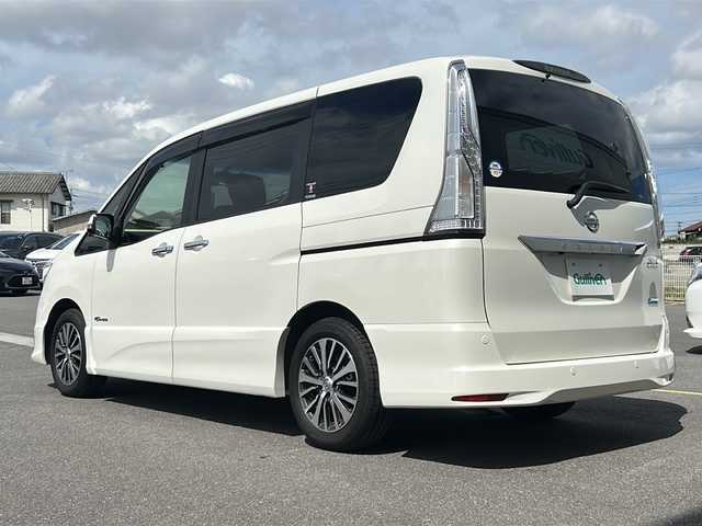 日産 セレナ HWS S HV Vセレ +Sefty 香川県 2015(平27)年 6.8万km ブリリアントホワイトパール 両側パワースライドドア/純正ナビ/（全方位カメラ/フルセグテレビ/CD/DVD/Bluetooth)/前後コーナーセンサー/LEDヘッドライト/オートライト/クルーズコントロール/オートエアコン/純正アルミホイール/純正フロアマット/ETC/プッシュスタート/スマートキー