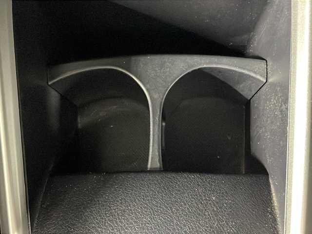 トヨタ カローラ フィールダー 1．5X 福岡県 2013(平25)年 6.1万km スーパーホワイトⅡ 純正ナビ/Bluetooth/TV/CD/横滑り防止装置/オールパワーウィンドウ/エアコン/ETC/純正フロアマット/リモコンキー/電動格納ミラー