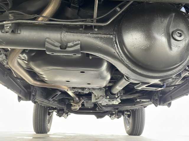 スズキ ジムニー XC 千葉県 2022(令4)年 0.4万km シフォンアイボリーM セーフティサポート（予防安全技術）/・デュアルセンサーブレーキサポート/・誤発進抑制機能（AT車のみ）/・車線逸脱警報機能/・ふらつき警報機能/・先行車発進お知らせ機能/・標識認識機能/（車両進入禁止／はみ出し禁止／最高速度）/・ハイビームアシスト/社外9インチナビ(ALPINE X9NXL)/・フルセグTV/・Bluetoothオーディオ接続/・DVD再生機能/・AppleCarPlay/AndroidAuto/・バックカメラ/スマートキー（プッシュスタート）/クルーズコントロール/LEDヘッドライト/オートエアコン
