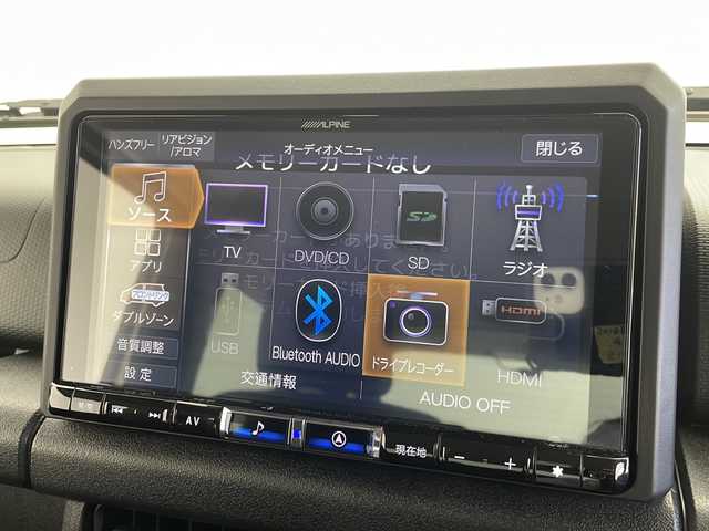 スズキ ジムニー XC 千葉県 2022(令4)年 0.4万km シフォンアイボリーM セーフティサポート（予防安全技術）/・デュアルセンサーブレーキサポート/・誤発進抑制機能（AT車のみ）/・車線逸脱警報機能/・ふらつき警報機能/・先行車発進お知らせ機能/・標識認識機能/（車両進入禁止／はみ出し禁止／最高速度）/・ハイビームアシスト/社外9インチナビ(ALPINE X9NXL)/・フルセグTV/・Bluetoothオーディオ接続/・DVD再生機能/・AppleCarPlay/AndroidAuto/・バックカメラ/スマートキー（プッシュスタート）/クルーズコントロール/LEDヘッドライト/オートエアコン