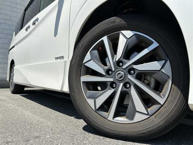 日産 セレナ ハイウェイスター 福岡県 2020(令2)年 7.4万km ブリリアントホワイトパール 純正10型SDナビ(フルセグTV/CD/DVD/BT)アラウンドビューモニターフリップダウンモニタープロパイロットエマージェンシーブレーキコーナーセンサーBSM両側パワスラドラレコETCUSBポート純正LEDヘッドライト純正フロアマット純正アルミホイール16インチスマートキープッシュスタート