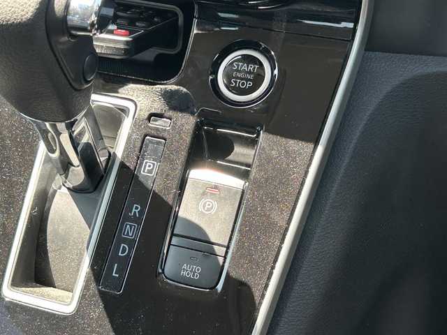 日産 セレナ ハイウェイスター 福岡県 2020(令2)年 7.4万km ブリリアントホワイトパール 純正10型SDナビ(フルセグTV/CD/DVD/BT)アラウンドビューモニターフリップダウンモニタープロパイロットエマージェンシーブレーキコーナーセンサーBSM両側パワスラドラレコETCUSBポート純正LEDヘッドライト純正フロアマット純正アルミホイール16インチスマートキープッシュスタート