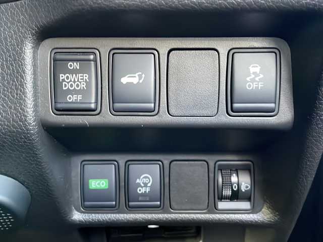 日産 エクストレイル 20Xi 山口県 2020(令2)年 4.1万km ダイヤモンドブラック プロパイロット/（高速道路同一車線運転支援システム/アダプティブクルーズコントロール/ステアリングアシスト）/４WD/純正9インチナビ/（AM/FM/CD/DVD/BT/フルセグ）/全方位カメラ/LEDオートライト/フルレザーシート/デジタルインナーミラー/シートヒーター/純正18インチアルミホイール/ルーフレール/アイドリングストップ/スマートキー/ビルトインETC