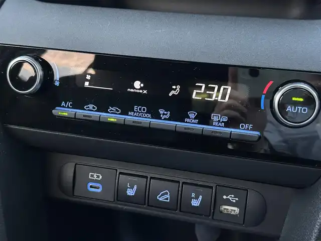 トヨタ ヤリスクロス ハイブリッド Z 島根県 2023(令5)年 3.4万km プラチナホワイトパールマイカ 登録時走行距離33472km/４WD/純正ナビ/(AM/FM/Bluetooth/フルセグTV)/全周囲カメラ/追従型クルーズコントロール/オートマチックハイビーム/ドラレコ前後/パワーシート/シートヒーター/ステアリングヒーター/電動リアゲート/ブラインドスポットモニター/コーナーセンサー/アドバンストパーク/ヘッドアップディスプレイ/横滑り防止/衝突軽減システム/レーンアシスト