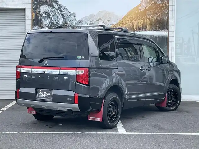 三菱 デリカＤ：５ G 長野県 2019(令1)年 7万km アイガーグレーM/ダイヤモンドブラックマイカ 切替４WDディーゼルターボ/TOYOオープンカントリータイヤ/RAYSアルミホイール/ベースキャリア/マッドガード/純正ナビ/フリップダウンモニター/バックカメラ/ETC/ドラレコ/Bluetooth/フルセグTV/両側パワースライドドア/ドアバイザー/オートホールド機能/電動パーキングブレーキ/追従機能付クルーズコントロール/パドルシフト/純正フロアマット/衝突被害軽減システム