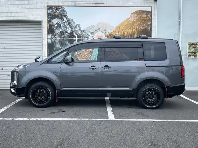 三菱 デリカＤ：５ G 長野県 2019(令1)年 7万km アイガーグレーM/ダイヤモンドブラックマイカ 切替４WDディーゼルターボ/TOYOオープンカントリータイヤ/RAYSアルミホイール/ベースキャリア/マッドガード/純正ナビ/フリップダウンモニター/バックカメラ/ETC/ドラレコ/Bluetooth/フルセグTV/両側パワースライドドア/ドアバイザー/オートホールド機能/電動パーキングブレーキ/追従機能付クルーズコントロール/パドルシフト/純正フロアマット/衝突被害軽減システム