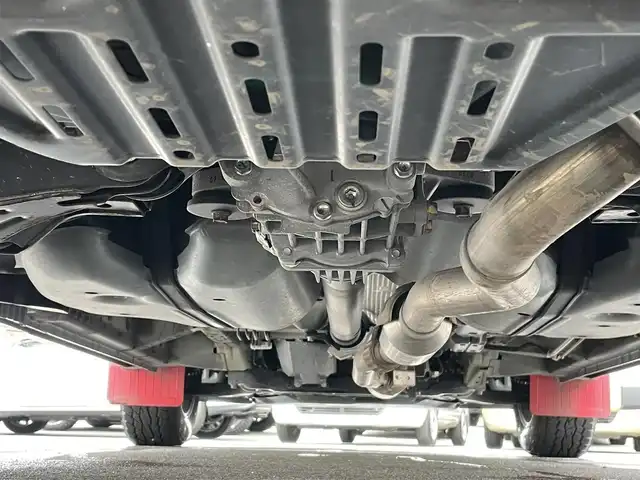 三菱 デリカＤ：５ G 長野県 2019(令1)年 7万km アイガーグレーM/ダイヤモンドブラックマイカ 切替４WDディーゼルターボ/TOYOオープンカントリータイヤ/RAYSアルミホイール/ベースキャリア/マッドガード/純正ナビ/フリップダウンモニター/バックカメラ/ETC/ドラレコ/Bluetooth/フルセグTV/両側パワースライドドア/ドアバイザー/オートホールド機能/電動パーキングブレーキ/追従機能付クルーズコントロール/パドルシフト/純正フロアマット/衝突被害軽減システム