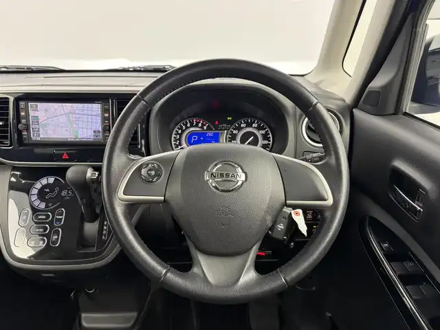 日産 デイズ ルークス ハイウェイスターX Gパッケージ 愛知県 2017(平29)年 6.7万km オーシャンブルーP 純正ナビ（フルセグ、CD、Bluetooth）/ETC/全方位カメラ/両側パワスラドア/衝突軽減ブレーキ/LEDヘッドライト/スマートキー/ドラレコ前後/オートライト/純正15インチAW/純正フロアマット/アイドリングストップ/横滑り防止装置/フォグライト