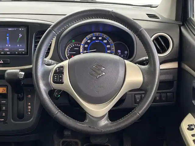 スズキ ワゴンＲ スティングレー Jスタイル 鹿児島県 2015(平27)年 6.7万km フェニックスレッドパール 純正SDナビ/(SD/CD/AUX/AM/FM/フルセグTV)/衝突軽減ブレーキ/バックカメラ/ETC/パワーウィンドウ/パワーステアリング/純正15インチアルミホイール/純正フロアマット/保証書/取扱説明書
