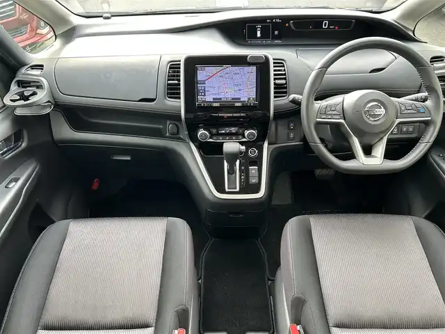 日産 セレナ ハイウェイスター プロパイロットED 島根県 2017(平29)年 4.5万km ダイヤモンドブラック 純正メモリナビ　/(フルセグTV/ＤＶＤ再生/Ｂｌｕｅｔｏｏｔｈ接続)/フリップダウンモニター　/両側パワースライドドア/前方ドライブレコーダー/バックカメラ　/ＥＴＣ/レーダークルーズコントロール/衝突軽減ブレーキ　/レーンアシスト/電動パーキングブレーキ　/前後コーナーセンサー　/横滑り防止装置/アイドリングストップ/スマートキー/プッシュスタート　/純正フロアマット/社外15インチアルミホイール