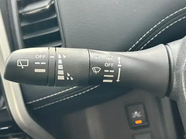 日産 セレナ ハイウェイスター プロパイロットED 島根県 2017(平29)年 4.5万km ダイヤモンドブラック 純正メモリナビ　/(フルセグTV/ＤＶＤ再生/Ｂｌｕｅｔｏｏｔｈ接続)/フリップダウンモニター　/両側パワースライドドア/前方ドライブレコーダー/バックカメラ　/ＥＴＣ/レーダークルーズコントロール/衝突軽減ブレーキ　/レーンアシスト/電動パーキングブレーキ　/前後コーナーセンサー　/横滑り防止装置/アイドリングストップ/スマートキー/プッシュスタート　/純正フロアマット/社外15インチアルミホイール
