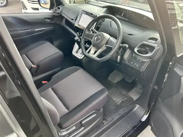 日産 セレナ ハイウェイスター プロパイロットED 島根県 2017(平29)年 4.5万km ダイヤモンドブラック 純正メモリナビ　/(フルセグTV/ＤＶＤ再生/Ｂｌｕｅｔｏｏｔｈ接続)/フリップダウンモニター　/両側パワースライドドア/前方ドライブレコーダー/バックカメラ　/ＥＴＣ/レーダークルーズコントロール/衝突軽減ブレーキ　/レーンアシスト/電動パーキングブレーキ　/前後コーナーセンサー　/横滑り防止装置/アイドリングストップ/スマートキー/プッシュスタート　/純正フロアマット/社外15インチアルミホイール