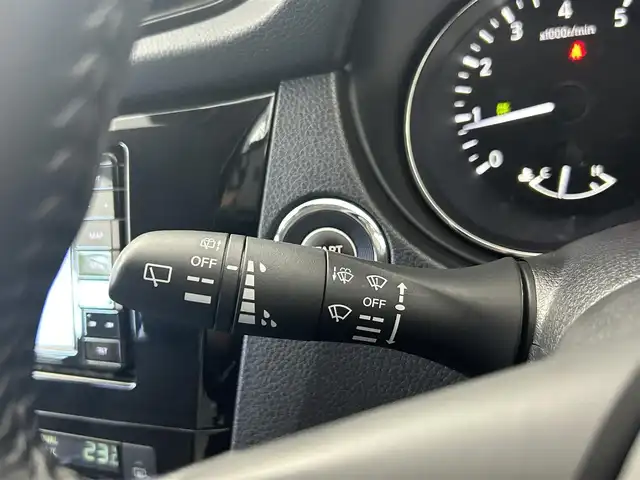 日産 エクストレイル 20Xi Vセレクション 千葉県 2020(令2)年 4万km ダイヤモンドブラック 予防安全技術/・プロパイロット（自動運転技術）/・インテリジェントLI（車線逸脱防止支援システム）/・BSW（後側方車両検知警報）/・RCTA（後退時車両検知警報）/・踏み間違い衝突防止アシスト/・LDW（車線逸脱警報）/・進入禁止標識検知システム/・フロントパーソックナー/・インテリジェントFCW（前方衝突予測警報）/社外7インチナビ/・Bluetooth/・CD/DVD再生/・フルセグTV/パワーバックドア/スマートキー/デジタルインナーミラー/LEDヘッドライト/前後コーナーセンサー/カプロンシート