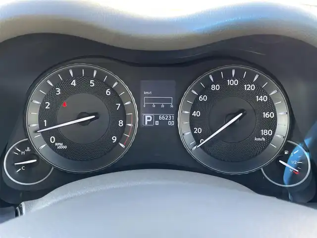日産 フーガ 250GT 群馬県 2014(平26)年 6.7万km クリスタルホワイトパール 純正ＨＤＤナビ　/フルセグ　/オットマン　/電動リアゲート　/前席パワーシート　/シートセットポジションメモリー　/フォグランプ　/ＡＦＳ　/ステアリングスイッチ　/スポーツモード　/オートワイパー　/純正フロアマット/Bluetooth/クルーズコントロール