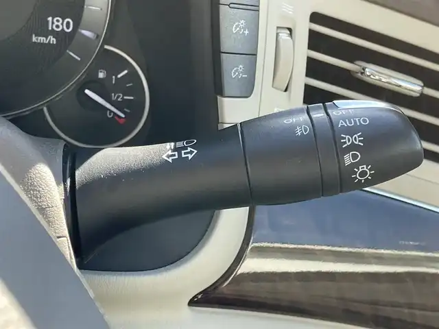 日産 フーガ 250GT 群馬県 2014(平26)年 6.7万km クリスタルホワイトパール 純正ＨＤＤナビ　/フルセグ　/オットマン　/電動リアゲート　/前席パワーシート　/シートセットポジションメモリー　/フォグランプ　/ＡＦＳ　/ステアリングスイッチ　/スポーツモード　/オートワイパー　/純正フロアマット/Bluetooth/クルーズコントロール
