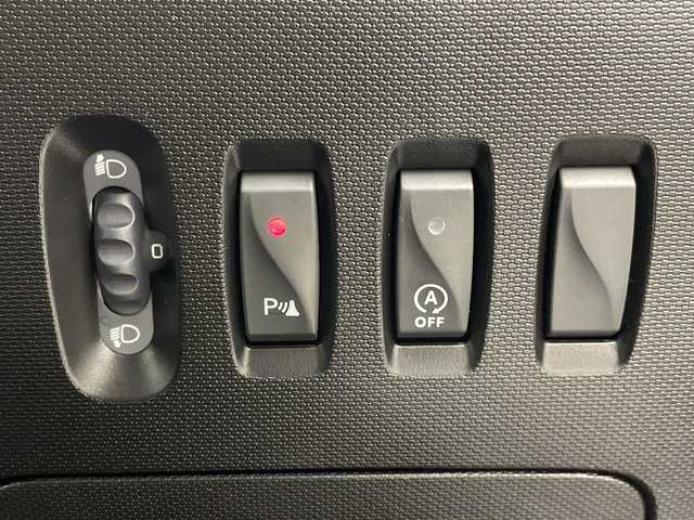 ルノー トゥインゴ インテンス 岐阜県 2018(平30)年 4万km ブルードラジェ 純正カーオーディオ/FM　AM/USB/Bluetooth/純正フロアマット/アイドリングストップ/オートライト/フォグランプ/純正15インチAW/コーナーセンサー/革巻きステアリング/社外ETC/社外ドラレコ/トノカバー