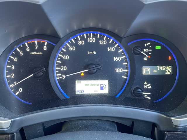 日産 エルグランド 250HWS アーバンクロム 福島県 2013(平25)年 7.5万km ファントムブラック 純ナビ　全方位Ｃ　両側パワスラ　純ＡＷ冬車載　純フリップダウン　ＨＩＤヘッドライト　フォグ　電格ミラー　ステリモ　パートタイム４ＷＤ　黒ハーフレザー　黒革巻ステアリング　プッシュスタート　スマートキー