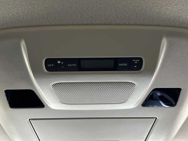 日産 エルグランド 250HWS アーバンクロム 福島県 2013(平25)年 7.5万km ファントムブラック 純ナビ　全方位Ｃ　両側パワスラ　純ＡＷ冬車載　純フリップダウン　ＨＩＤヘッドライト　フォグ　電格ミラー　ステリモ　パートタイム４ＷＤ　黒ハーフレザー　黒革巻ステアリング　プッシュスタート　スマートキー