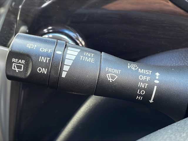 日産 エルグランド 250HWS アーバンクロム 福島県 2013(平25)年 7.5万km ファントムブラック 純ナビ　全方位Ｃ　両側パワスラ　純ＡＷ冬車載　純フリップダウン　ＨＩＤヘッドライト　フォグ　電格ミラー　ステリモ　パートタイム４ＷＤ　黒ハーフレザー　黒革巻ステアリング　プッシュスタート　スマートキー