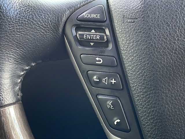 日産 エルグランド 250HWS アーバンクロム 福島県 2013(平25)年 7.5万km ファントムブラック 純ナビ　全方位Ｃ　両側パワスラ　純ＡＷ冬車載　純フリップダウン　ＨＩＤヘッドライト　フォグ　電格ミラー　ステリモ　パートタイム４ＷＤ　黒ハーフレザー　黒革巻ステアリング　プッシュスタート　スマートキー