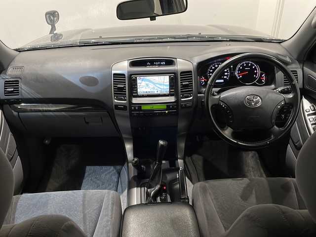 トヨタ ランドクルーザー プラド TX－LTD 60thスペシャル 新潟県 2006(平18)年 13.7万km ブラック パワーステアリング/パワーウィンドウ/４WD/オートエアコン/M/Dチェンジャー/バックカメラ/純正ETC/TV（ワンセグ）/HDDメモリナビ/3列シート/純正フロアマット/布シート/ルーフレール/純正アルミホイール/ABS/オートライト/Wエアバック