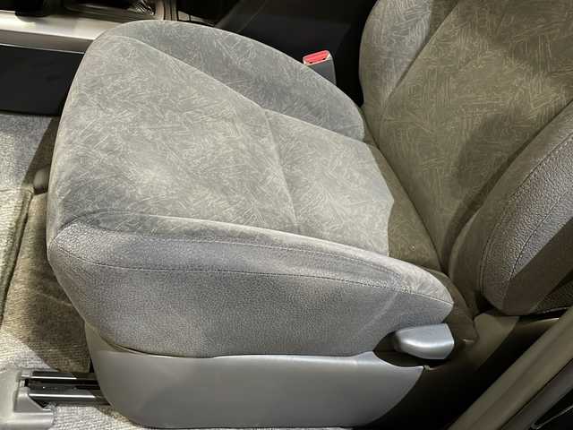 トヨタ ランドクルーザー プラド TX－LTD 60thスペシャル 新潟県 2006(平18)年 13.7万km ブラック パワーステアリング/パワーウィンドウ/４WD/オートエアコン/M/Dチェンジャー/バックカメラ/純正ETC/TV（ワンセグ）/HDDメモリナビ/3列シート/純正フロアマット/布シート/ルーフレール/純正アルミホイール/ABS/オートライト/Wエアバック