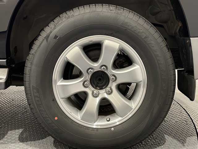 トヨタ ランドクルーザー プラド TX－LTD 60thスペシャル 新潟県 2006(平18)年 13.7万km ブラック パワーステアリング/パワーウィンドウ/４WD/オートエアコン/M/Dチェンジャー/バックカメラ/純正ETC/TV（ワンセグ）/HDDメモリナビ/3列シート/純正フロアマット/布シート/ルーフレール/純正アルミホイール/ABS/オートライト/Wエアバック