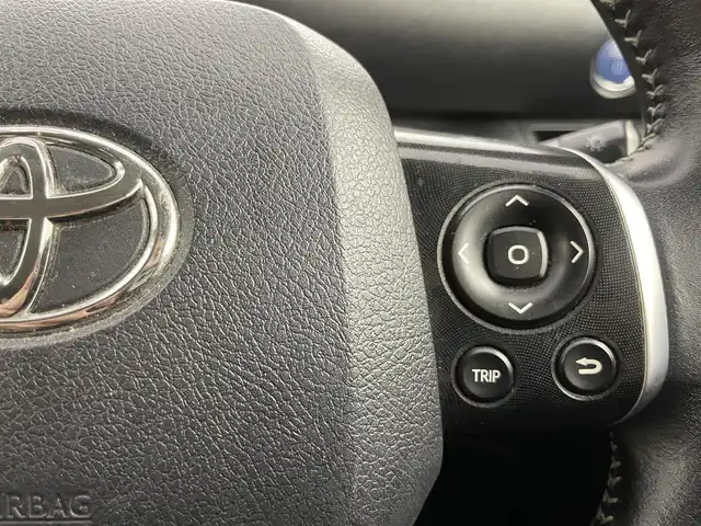 トヨタ シエンタ ハイブリッド G 埼玉県 2016(平28)年 8万km ブラックマイカ 社外ナビ　ビルトインＥＴＣ　衝突軽減ブレーキ　両側パワースライドドア　純正フロアマット　ステアリングスイッチ　プッシュスタート　スマートキー　ＬＥＤヘッドライト　Ｂｌｕｅｔｏｏｔｈ　ＣＤ　地デジＴＶ