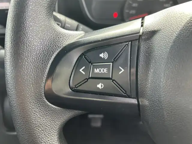 トヨタ タンク 愛知県 2017(平29)年 6.8万km マゼンタベリーマイカM 社外ＳＤナビ　/ＤＴＶ　/ＢＴ　/ＵＳＢ　/Ｂカメラ　/後席フリップダウンモニター　/ＥＴＣ　/左パワースライドドア　/前席シートヒーター　/衝突軽減ブレーキ　/ステアリングスイッチ　/プッシュスタート