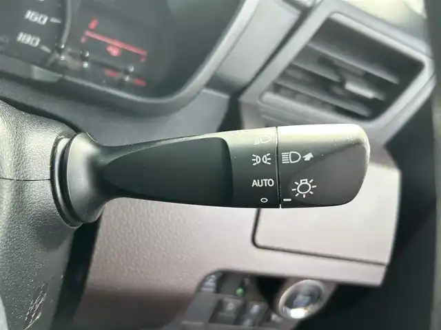 トヨタ タンク 愛知県 2017(平29)年 6.8万km マゼンタベリーマイカM 社外ＳＤナビ　/ＤＴＶ　/ＢＴ　/ＵＳＢ　/Ｂカメラ　/後席フリップダウンモニター　/ＥＴＣ　/左パワースライドドア　/前席シートヒーター　/衝突軽減ブレーキ　/ステアリングスイッチ　/プッシュスタート