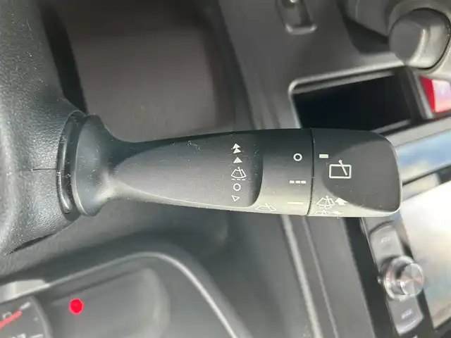 トヨタ タンク 愛知県 2017(平29)年 6.8万km マゼンタベリーマイカM 社外ＳＤナビ　/ＤＴＶ　/ＢＴ　/ＵＳＢ　/Ｂカメラ　/後席フリップダウンモニター　/ＥＴＣ　/左パワースライドドア　/前席シートヒーター　/衝突軽減ブレーキ　/ステアリングスイッチ　/プッシュスタート