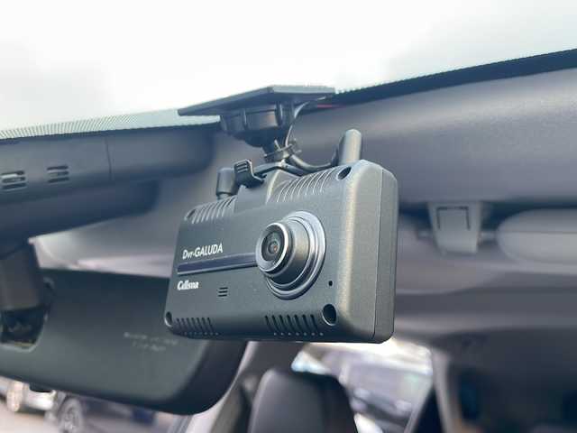 レクサス ＲＸ 300 バージョンL 山口県 2018(平30)年 6.8万km ソニッククォーツ サンルーフ/黒レザーシート/純正ナビ/Bluetooth/フルセグTV/バックカメラ/スマートキー＆プッシュスタート/ヘッドアップディスプレイ/ブラインドスポットモニター/パワーバックドア/ステアリングヒーター/クルーズコントロール/ステアリングスイッチ/前席パワーシート/前席シートヒーター＆ベンチレーション/電動チルト＆テレスコピック/社外前後ドライブレコーダー/LEDヘッドライト/LEDフォグライト/オートライト/オートマチックハイビーム/シーケンシャルウィンカー/純正20インチAW/保証書・取説/スペアキー1個・カードキー1個