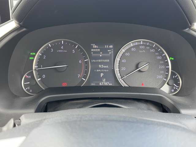 レクサス ＲＸ 300 バージョンL 山口県 2018(平30)年 6.8万km ソニッククォーツ サンルーフ/黒レザーシート/純正ナビ/Bluetooth/フルセグTV/バックカメラ/スマートキー＆プッシュスタート/ヘッドアップディスプレイ/ブラインドスポットモニター/パワーバックドア/ステアリングヒーター/クルーズコントロール/ステアリングスイッチ/前席パワーシート/前席シートヒーター＆ベンチレーション/電動チルト＆テレスコピック/社外前後ドライブレコーダー/LEDヘッドライト/LEDフォグライト/オートライト/オートマチックハイビーム/シーケンシャルウィンカー/純正20インチAW/保証書・取説/スペアキー1個・カードキー1個