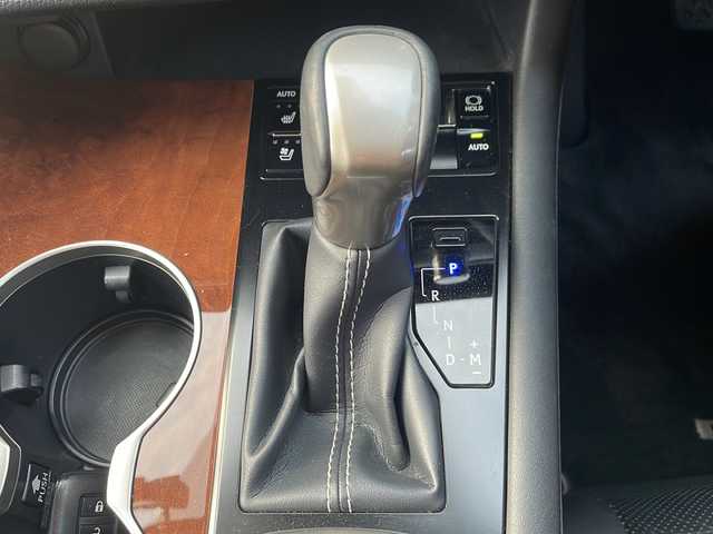 レクサス ＲＸ 300 バージョンL 山口県 2018(平30)年 6.8万km ソニッククォーツ サンルーフ/黒レザーシート/純正ナビ/Bluetooth/フルセグTV/バックカメラ/スマートキー＆プッシュスタート/ヘッドアップディスプレイ/ブラインドスポットモニター/パワーバックドア/ステアリングヒーター/クルーズコントロール/ステアリングスイッチ/前席パワーシート/前席シートヒーター＆ベンチレーション/電動チルト＆テレスコピック/社外前後ドライブレコーダー/LEDヘッドライト/LEDフォグライト/オートライト/オートマチックハイビーム/シーケンシャルウィンカー/純正20インチAW/保証書・取説/スペアキー1個・カードキー1個