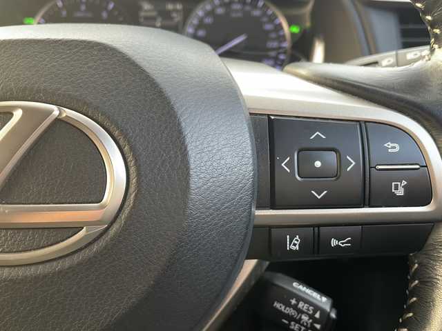 レクサス ＲＸ 300 バージョンL 山口県 2018(平30)年 6.8万km ソニッククォーツ サンルーフ/黒レザーシート/純正ナビ/Bluetooth/フルセグTV/バックカメラ/スマートキー＆プッシュスタート/ヘッドアップディスプレイ/ブラインドスポットモニター/パワーバックドア/ステアリングヒーター/クルーズコントロール/ステアリングスイッチ/前席パワーシート/前席シートヒーター＆ベンチレーション/電動チルト＆テレスコピック/社外前後ドライブレコーダー/LEDヘッドライト/LEDフォグライト/オートライト/オートマチックハイビーム/シーケンシャルウィンカー/純正20インチAW/保証書・取説/スペアキー1個・カードキー1個