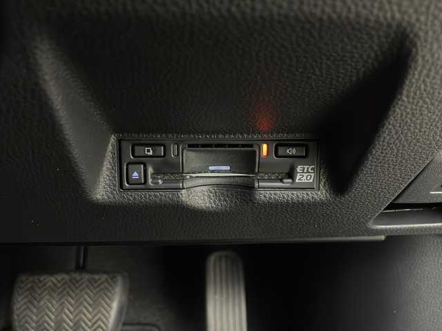 トヨタ ヤリスクロス ハイブリッド Z 秋田県 2024(令6)年 0.9万km ブラックマイカ ４WD/純正メモリーナビ/Bluetooth/バックカメラ/ETC2.0/前席シートヒーター/運転席パワーシート/前後コーナーセンサー/前後ドライブレコーダー/純正AW/ヒルディセントコントロール/ステアリングヒーター/衝突被害軽減システム/オートマチックハイビーム/自動パーキングブレーキ/LEDヘッドライト/スマートキー/スペアキー