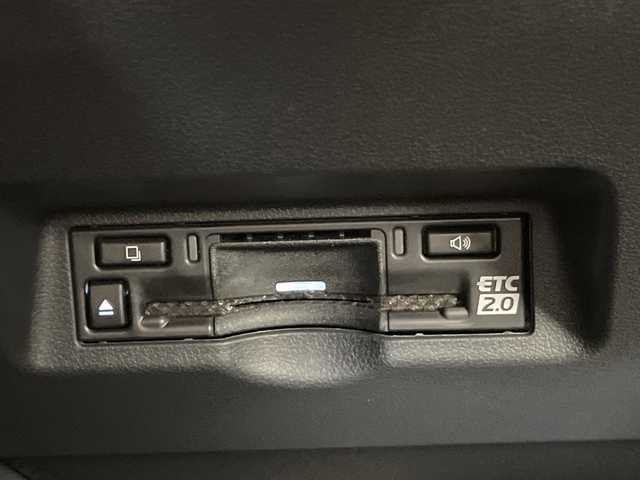 トヨタ アルファードハイブリット X 愛知県 2025(令7)年 0.5万km プラチナホワイトパールマイカ 純正9型ディスプレイオーディオ　ナビ機能なし/フリップダウンモニター/全方位カメラ/三眼LEDヘッドライト/両側パワースライドドア/レーダークルーズコントロール/バックカメラ/コーナーセンサー/純正アルミホイール/ETC2.0/ブラインドスポットモニター/リアオートエアコン/オートマチックハイビーム/衝突軽減システム/フルセグ/Bluetooth/ステアリングスイッチ/スマートキー/プッシュスタート