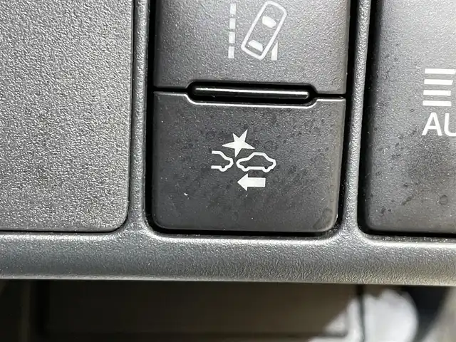 トヨタ アクア S スタイルブラック 岩手県 2018(平30)年 9.7万km ホワイトパールクリスタルシャイン トヨタセーフティセンスC/プリクラッシュセーフティ/レーンディパーチャーアラート/オートマチックハイビーム/先行車発進告知機能/横滑り防止装置/クリアランスソナー/パーキングサポートブレーキ/オートエアコン/オートライト/純正ナビ/バックカメラ/ETC/ドライブレコーダー/ステアリングスイッチ/ヘッドライトレベライザー/純正フロアマット/15インチスチールホイール/純正ホイールキャップ