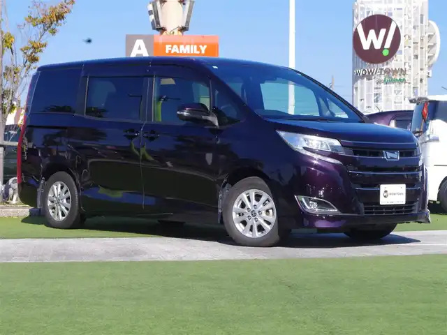トヨタ ノア G 千葉県 2019(平31)年 5.7万km ボルドーマイカメタリック トヨタセーフティセンス/・プリクラッシュセーフティ/・レーンディパーチャーアラート/・オートハイビーム/クルーズコントロール/アイドリングストップ/両側パワースライドドア/バックドアイージークローザ/純正SDナビ/地デジTV/【DVD/CD再生可　Bluetooth接続】/バックカメラ/ETC/LEDヘッドライト/フォグライト/ウインカーミラー/前席シートヒーター/革巻きステアリング/ステアリングスイッチ/クリアランスソナー/純正15インチアルミホイル/スマートキー