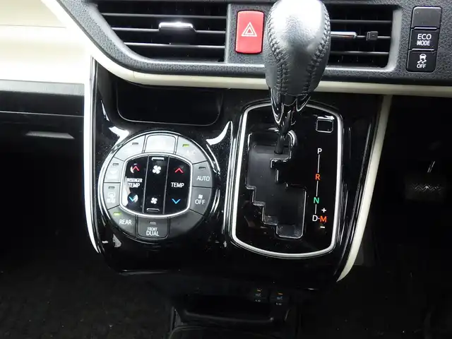 トヨタ ノア G 千葉県 2019(平31)年 5.7万km ボルドーマイカメタリック トヨタセーフティセンス/・プリクラッシュセーフティ/・レーンディパーチャーアラート/・オートハイビーム/クルーズコントロール/アイドリングストップ/両側パワースライドドア/バックドアイージークローザ/純正SDナビ/地デジTV/【DVD/CD再生可　Bluetooth接続】/バックカメラ/ETC/LEDヘッドライト/フォグライト/ウインカーミラー/前席シートヒーター/革巻きステアリング/ステアリングスイッチ/クリアランスソナー/純正15インチアルミホイル/スマートキー