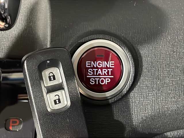 ホンダ Ｎ ＯＮＥ G Lパッケージ 福岡県 2013(平25)年 3.9万km プレミアムホワイトパール ワンセグテレビ/プッシュスタート/ETC/前後方向ドライブレコーダー/オートライト/Bluetooth接続